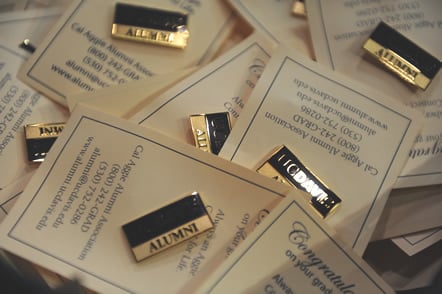 uc-davis-graduation-pin